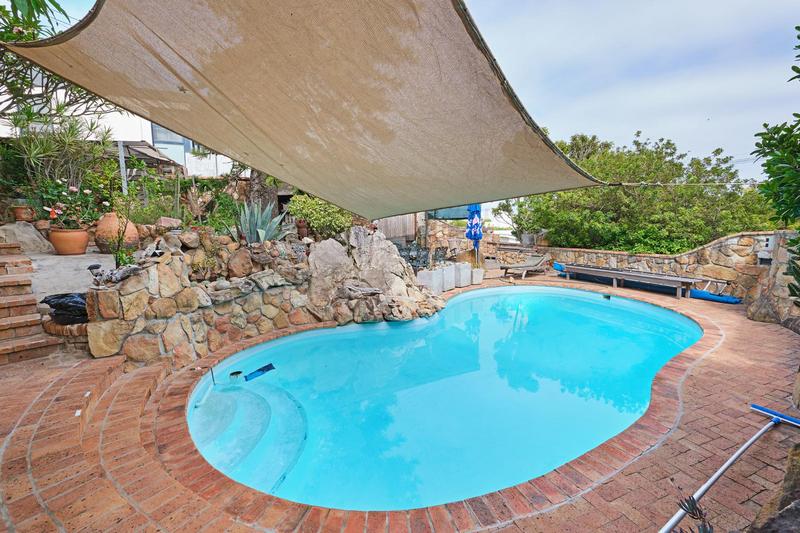 6 Bedroom Property for Sale in Camps Bay Western Cape